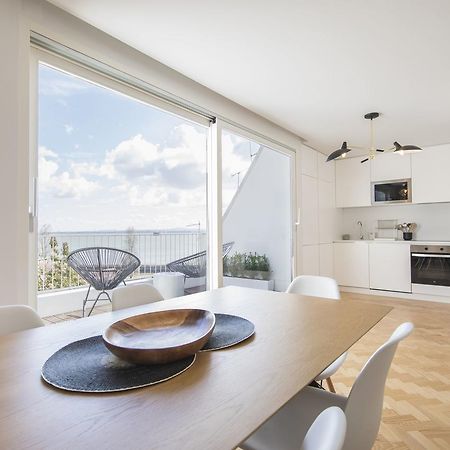 Lovelystay - Penthouse On The Tagus In Alfama Lisbon Bagian luar foto