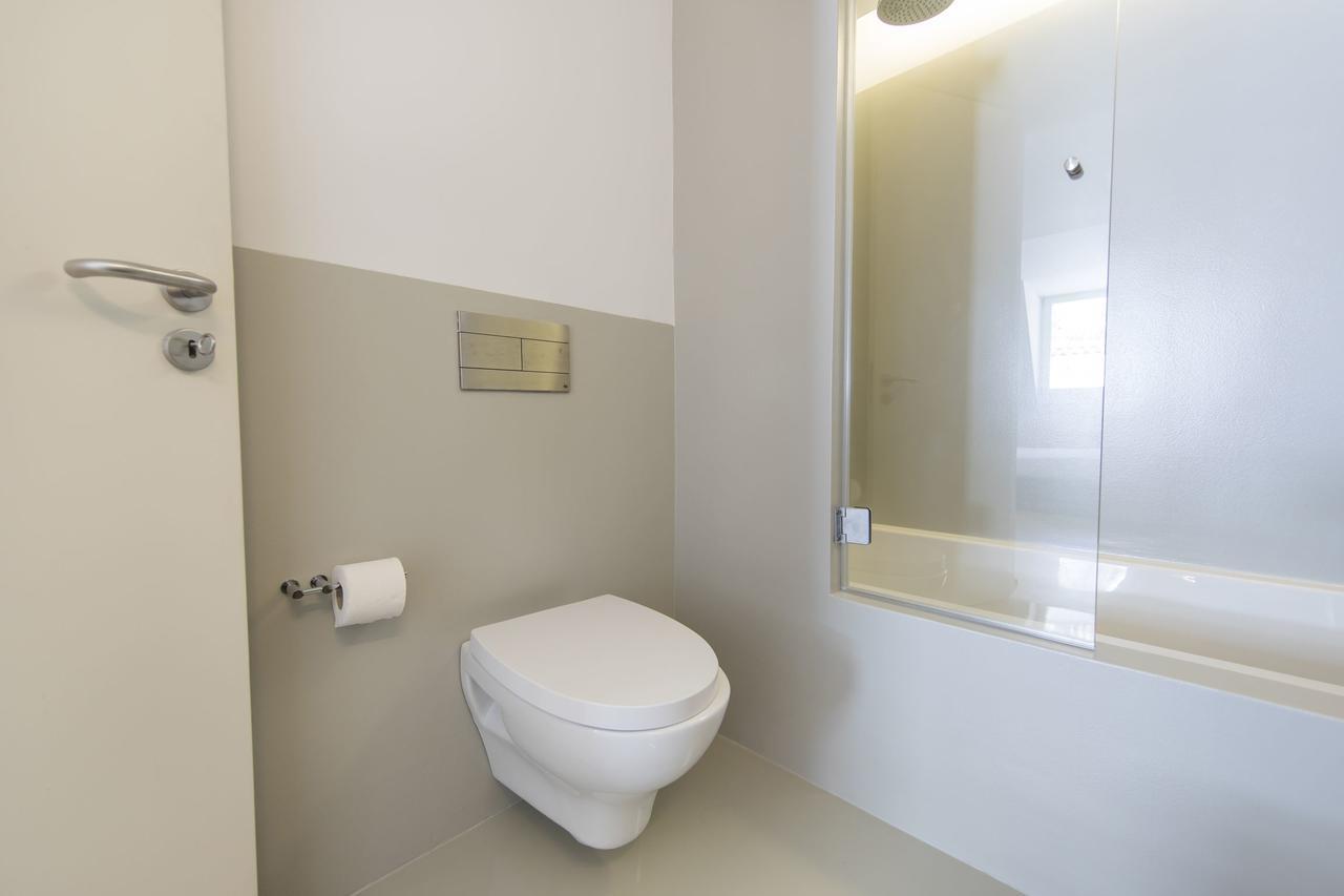 Lovelystay - Penthouse On The Tagus In Alfama Lisbon Bagian luar foto