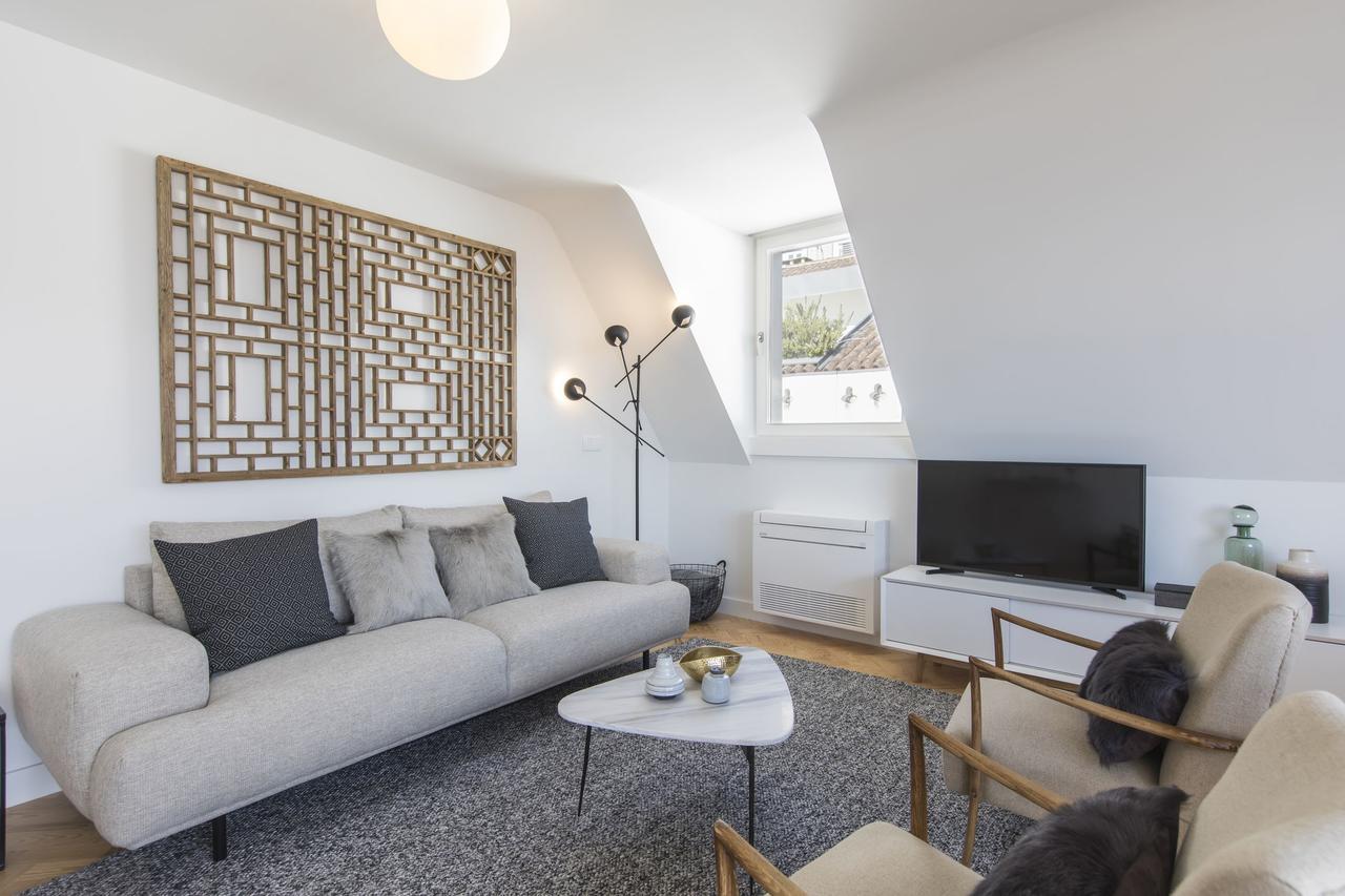 Lovelystay - Penthouse On The Tagus In Alfama Lisbon Bagian luar foto
