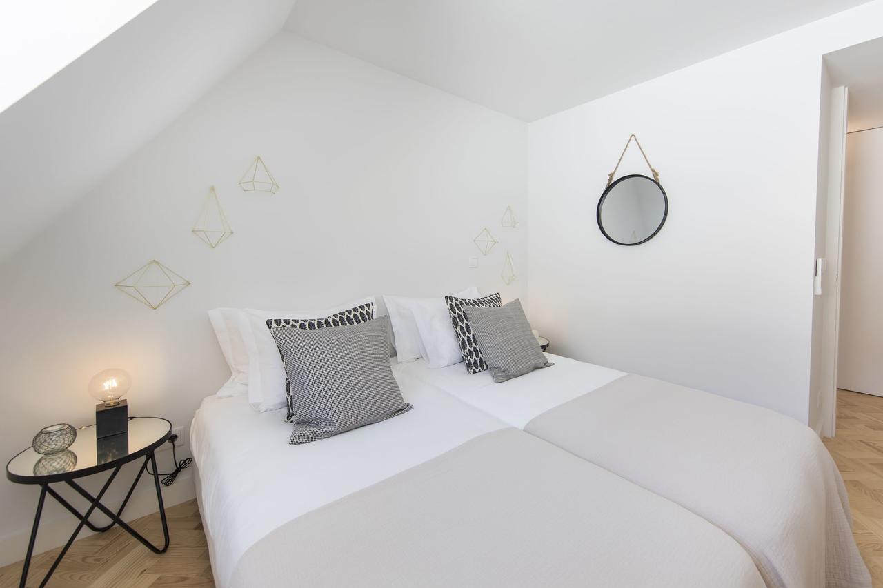 Lovelystay - Penthouse On The Tagus In Alfama Lisbon Bagian luar foto