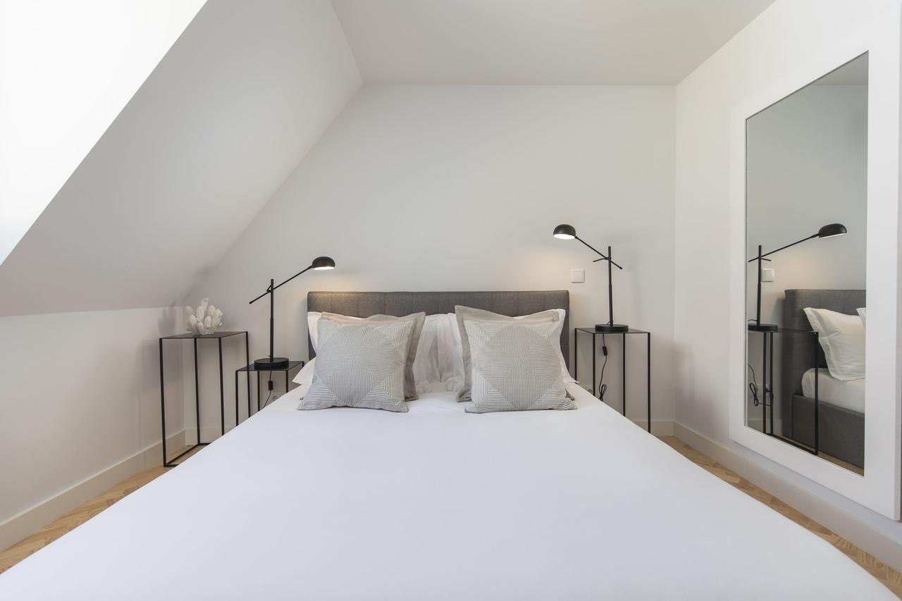 Lovelystay - Penthouse On The Tagus In Alfama Lisbon Bagian luar foto