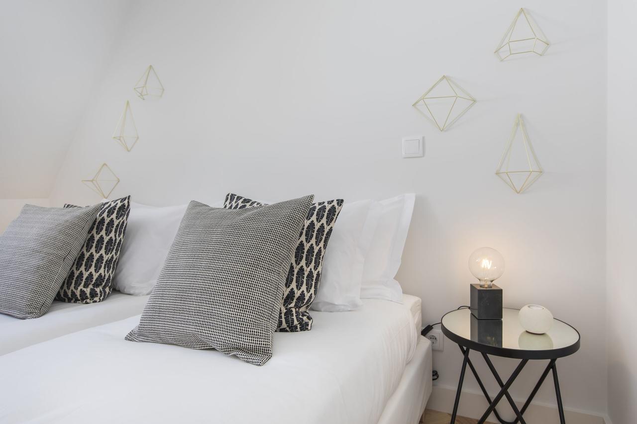 Lovelystay - Penthouse On The Tagus In Alfama Lisbon Bagian luar foto