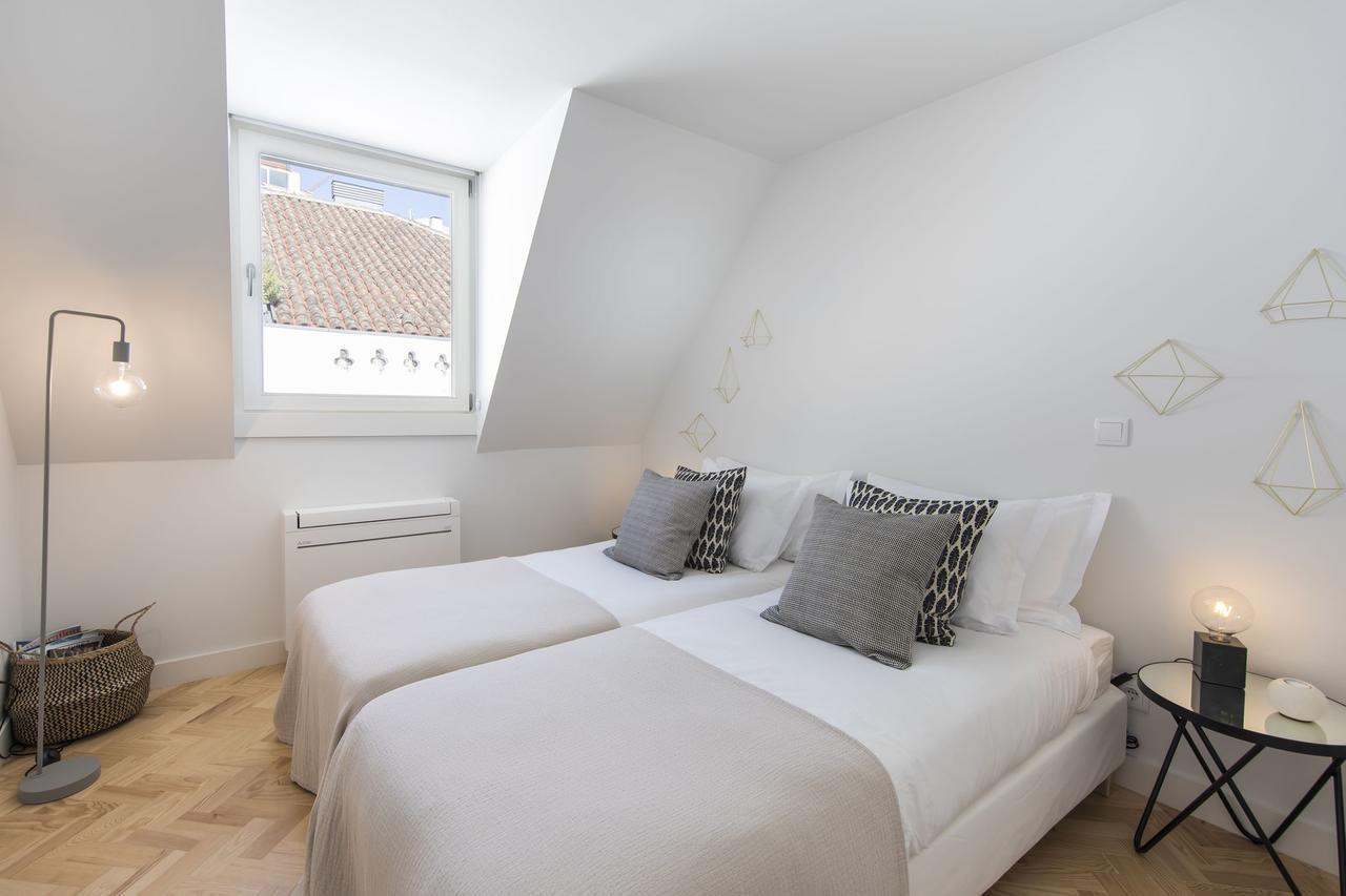 Lovelystay - Penthouse On The Tagus In Alfama Lisbon Bagian luar foto