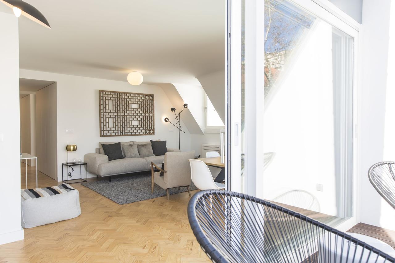 Lovelystay - Penthouse On The Tagus In Alfama Lisbon Bagian luar foto