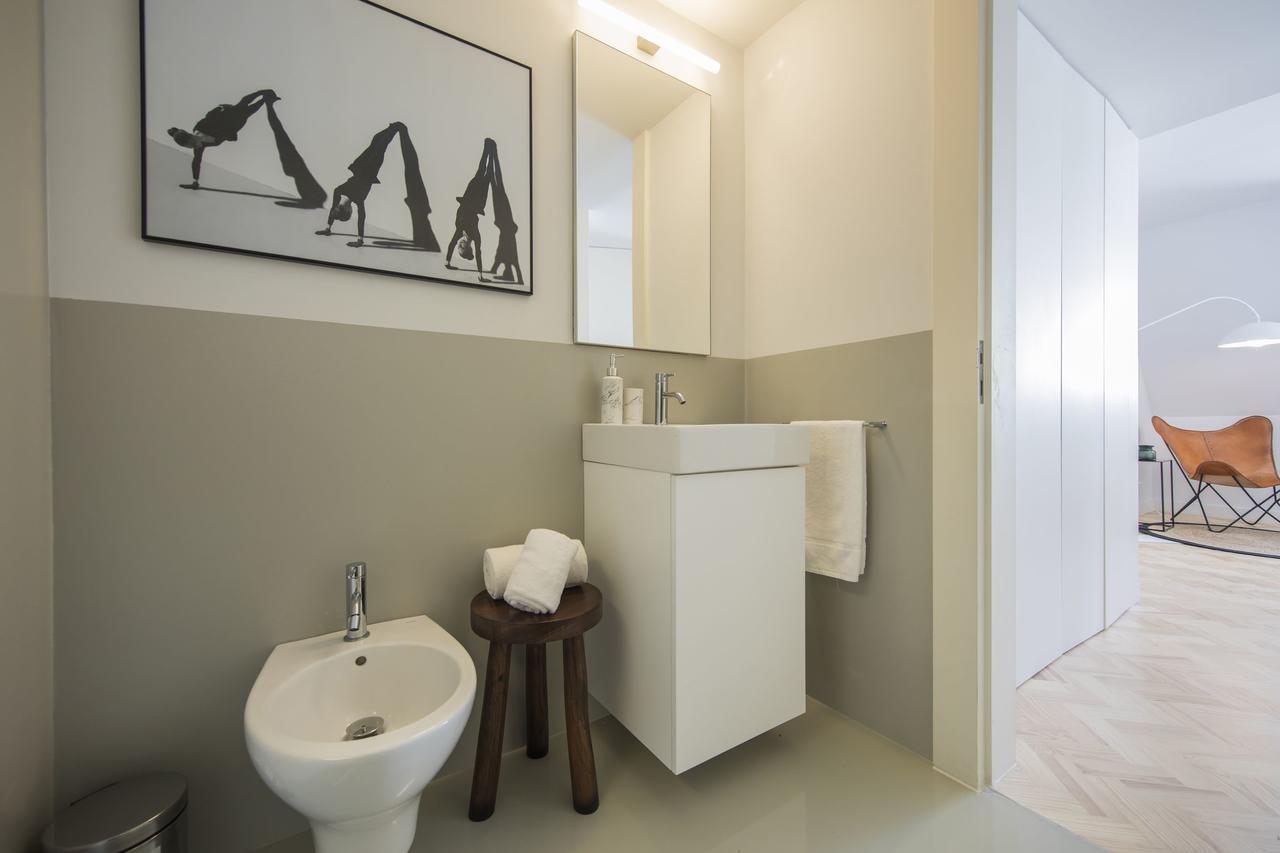 Lovelystay - Penthouse On The Tagus In Alfama Lisbon Bagian luar foto